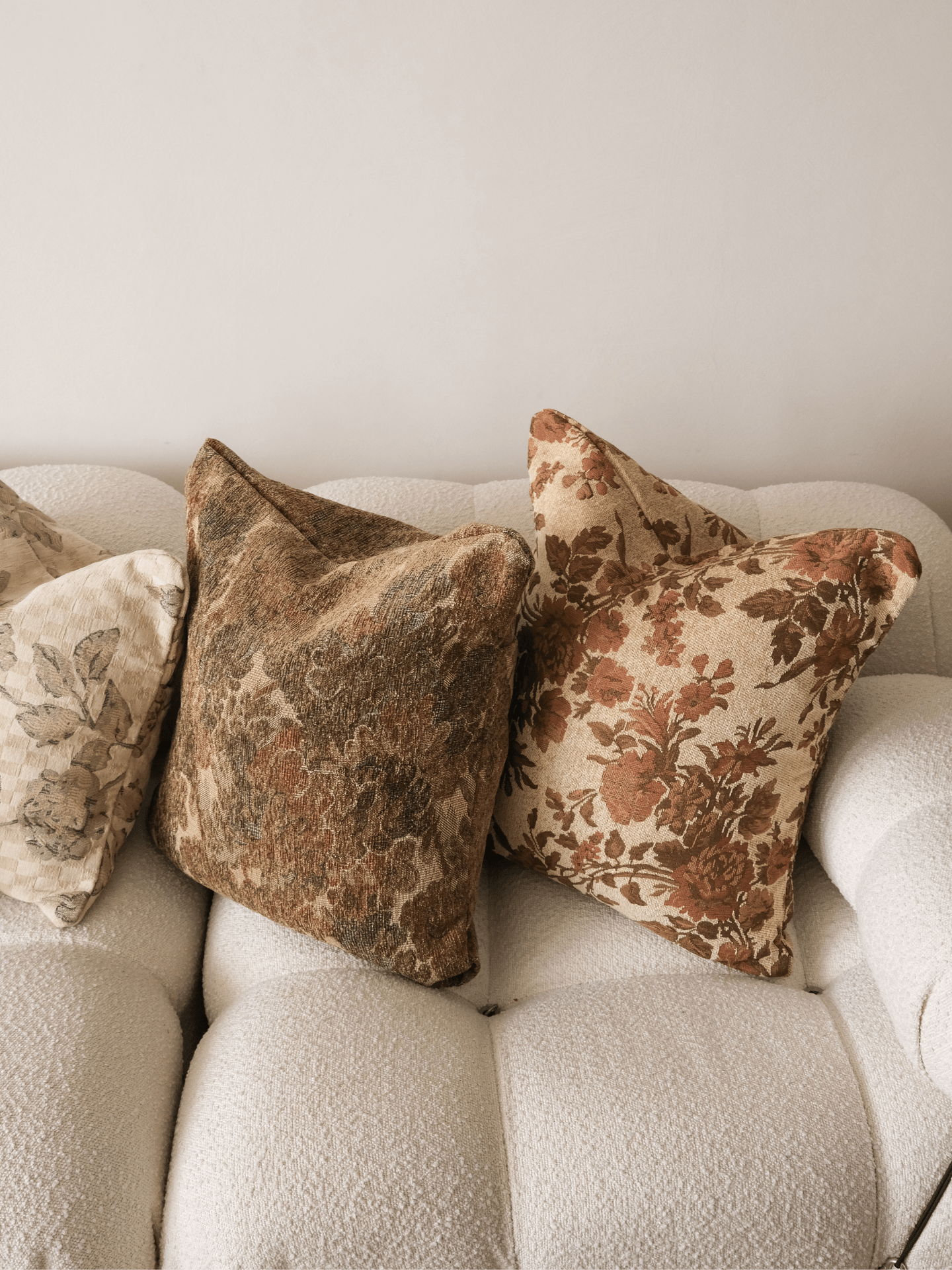 Adeline Tapestry Pillow - Artiome™ - Pillow