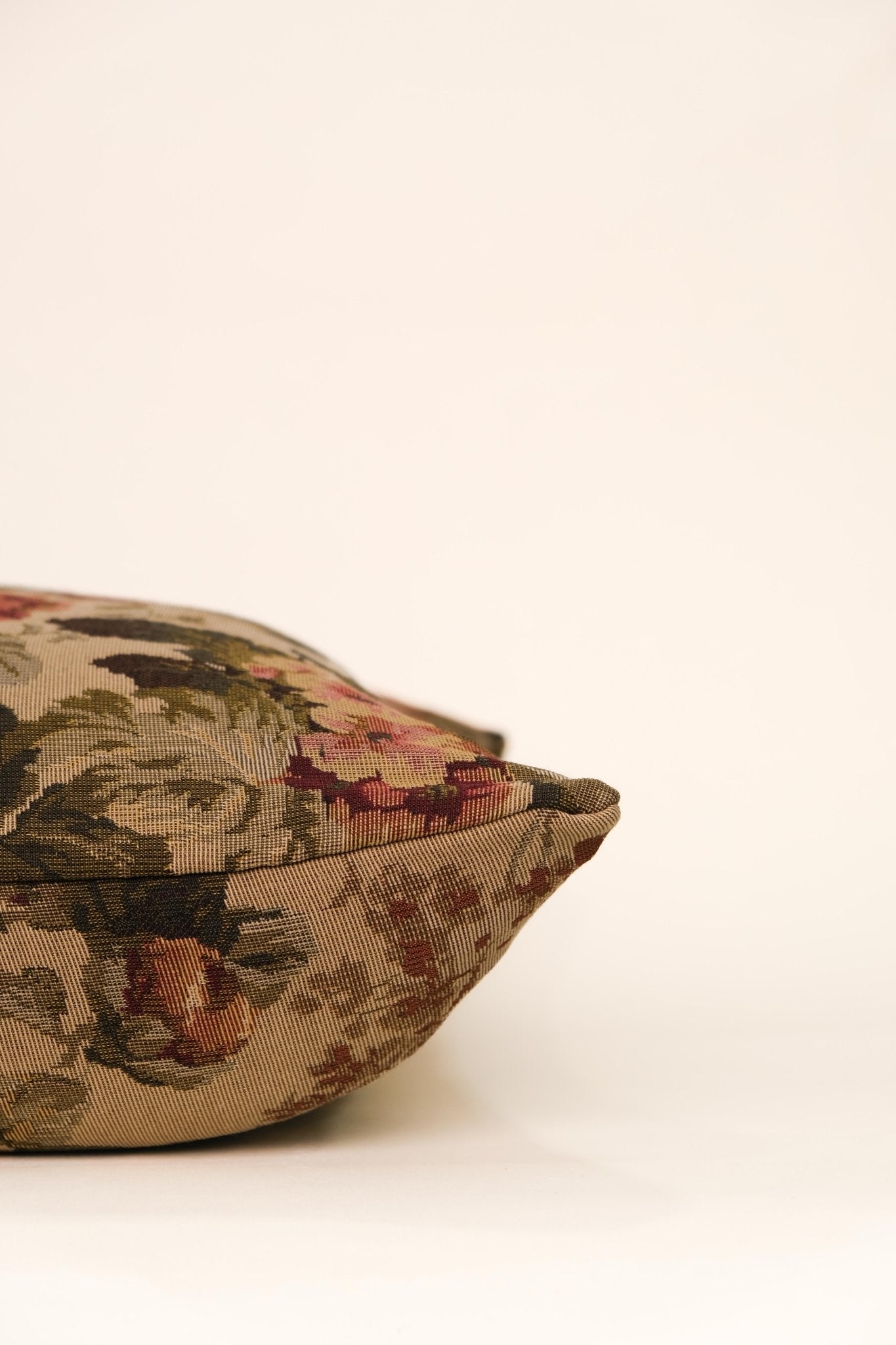 Amelie Tapestry Pillow - Artiome™ - Pillow