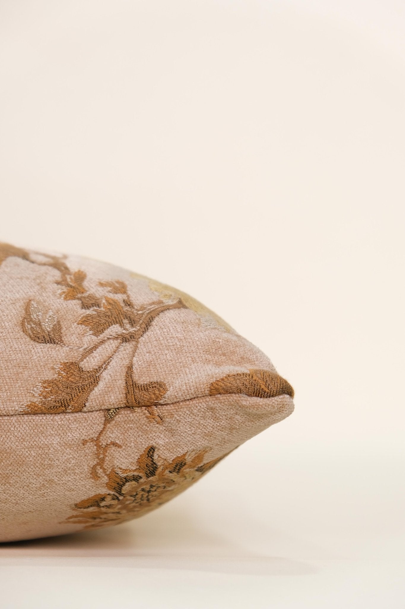Benice Tapestry Lumbar - Artiome™ - Pillow