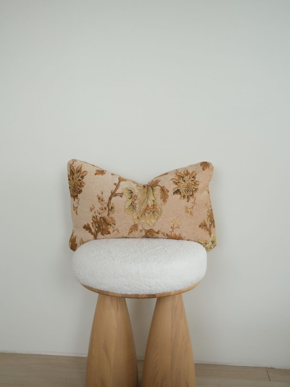 Benice Tapestry Lumbar - Artiome™ - Pillow