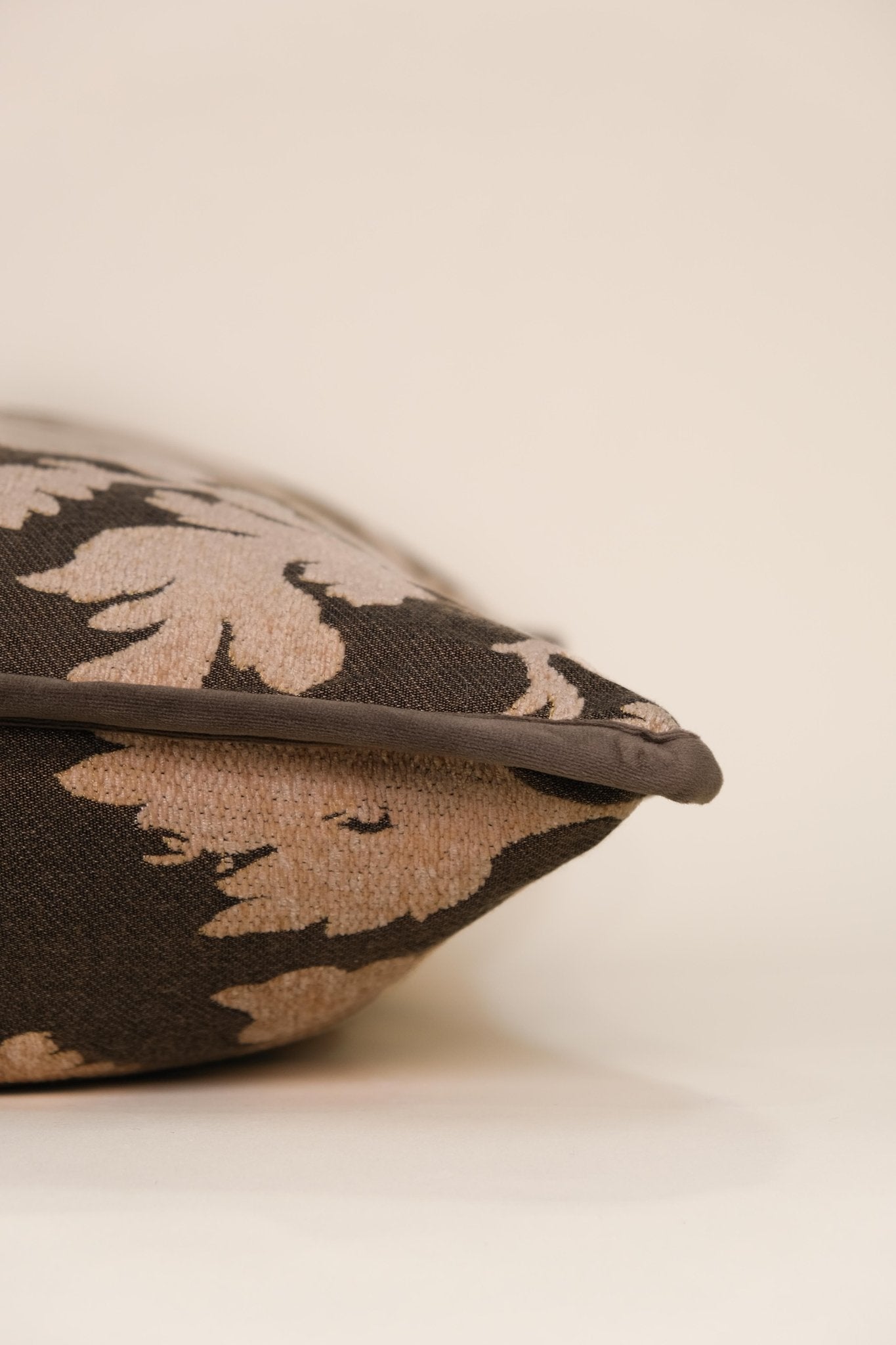 Benice Tapestry Pillow - Artiome™ - Pillow