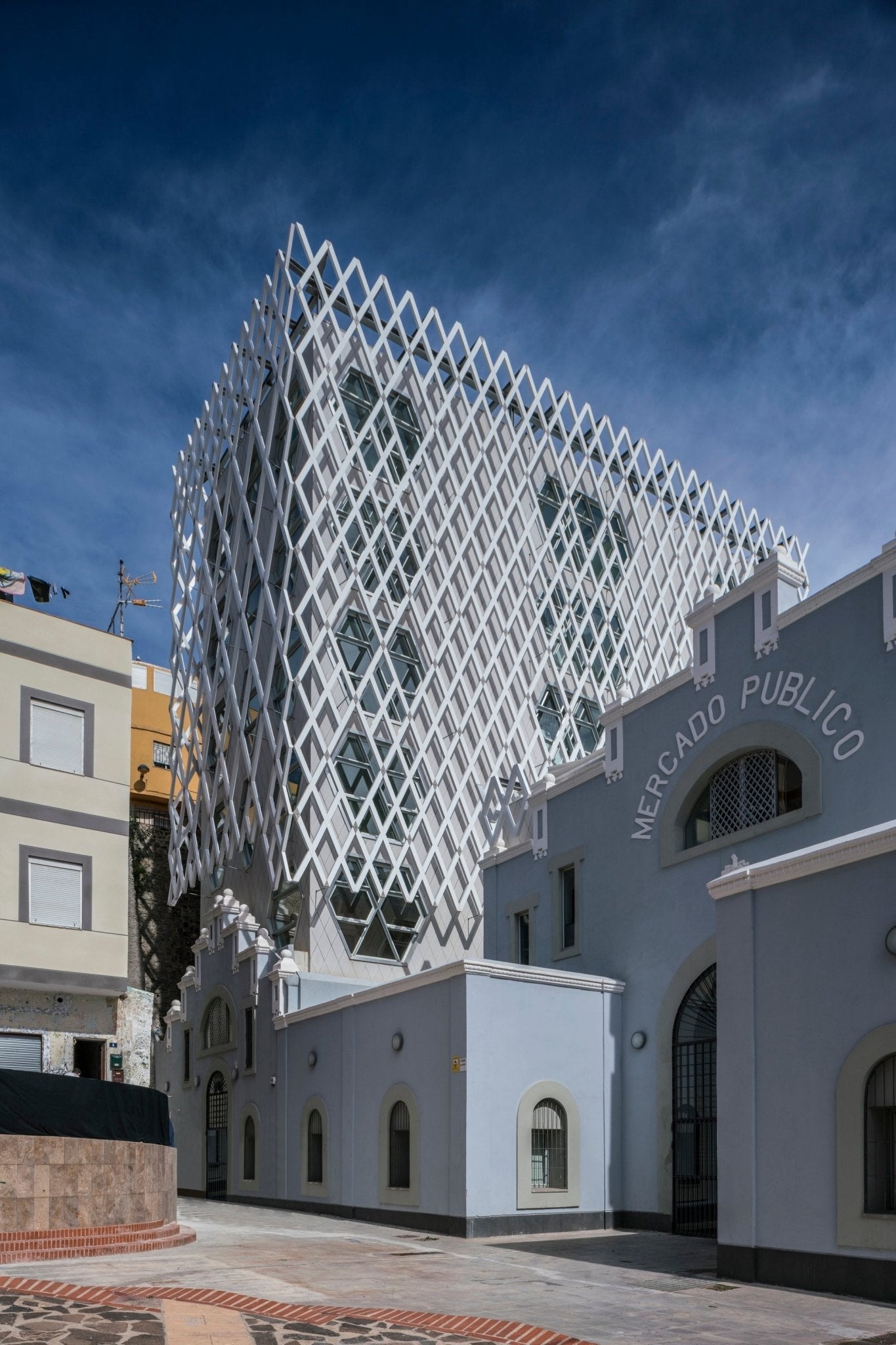 Building for Change - Artiome™ - Books